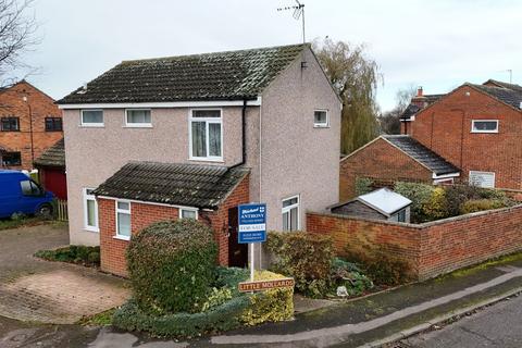 Wingrave, Aylesbury HP22 3 bed detached house for sale