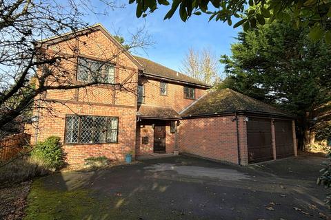 Salisbury Road, Hungerford, RG17 0LG 4 bed detached house for sale