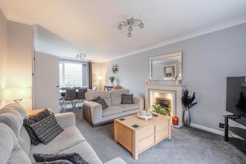 Armitage Road, Huddersfield HD4 4 bed semi