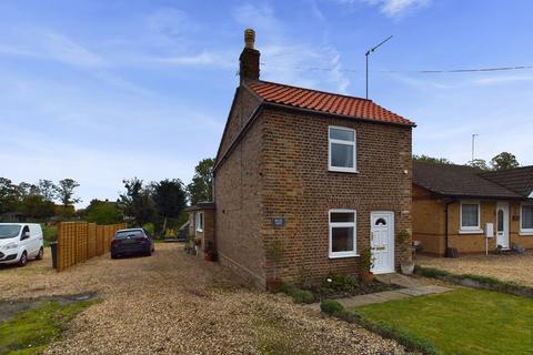 2 bedroom detached house for sale