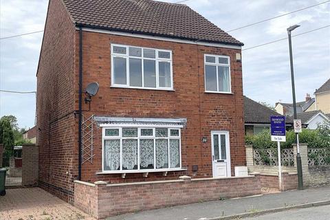 Neale Street, Clowne, Chesterfield 4 bed detached house for sale