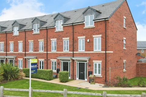 Baker Parade, Beverley, HU17 0GY 3 bed end of terrace house for sale