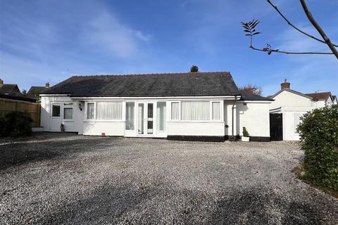 Downham Road South, Heswall, Wirral 3 bed detached bungalow for sale