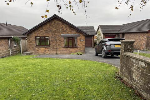 Carmarthen Road, Llandeilo 3 bed detached bungalow for sale