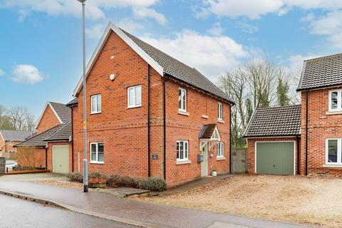 Oak Meadow, Shipdham, IP25 4 bed detached house for sale