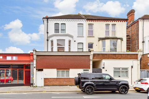 Elm Grove, Southsea, Hampshire 1 bed apartment for sale