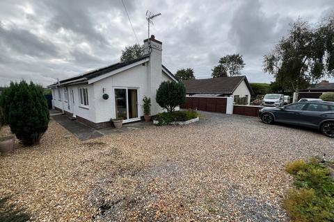 Llwyncelyn, Aberaeron, SA46 3 bed bungalow for sale