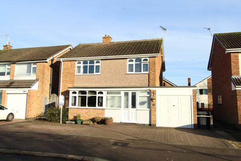 Greenacres Drive, Lutterworth LE17 3 bed detached house for sale