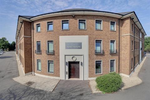 Eastern Avenue, Barnwood 2 bed flat for sale