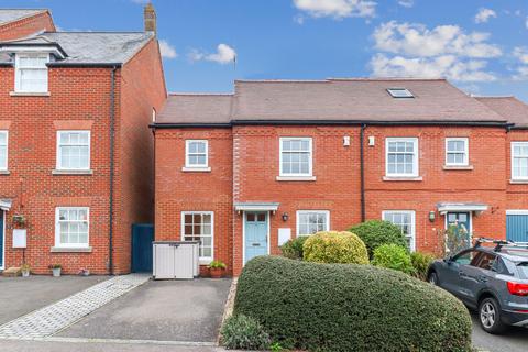 Goldsmith Way, St. Albans AL3 3 bed semi