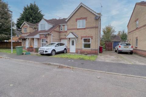 Tulip Road, Scunthorpe 2 bed terraced house for sale
