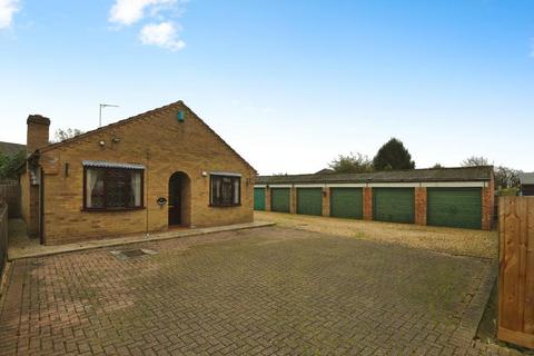 Ramnoth Road, Wisbech, Cambs, PE13 2JA 2 bed detached bungalow for sale