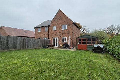 Jacks Orchard, Priors Marston, CV47 3 bed semi