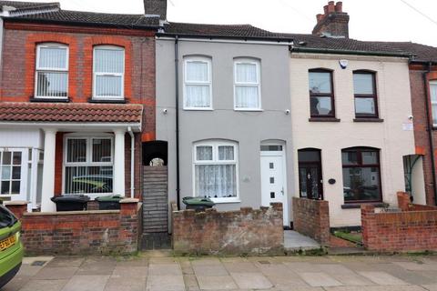 Luton LU3 2 bed terraced house for sale