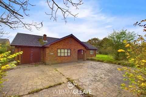 Alltami Road, Flintshire CH7 3 bed detached bungalow for sale