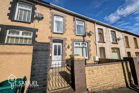 Oakland Street, Mountain Ash 2 bed terraced house for sale