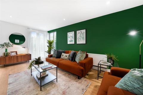 52 Cadogan Terrace, London E9 2 bed flat for sale