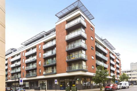 Worcester Point, Central Street... 2 bed apartment for sale