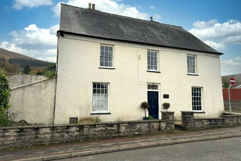 Merthyr Road, Govilon, NP7 5 bed detached house for sale