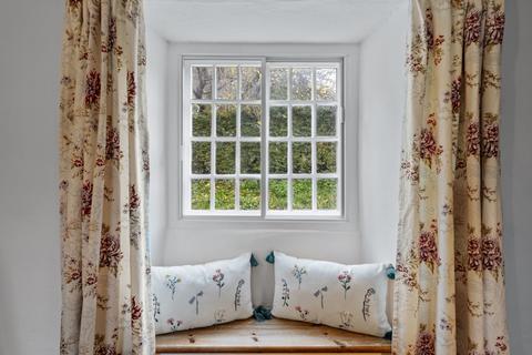 Wool, Wareham, Dorset 3 bed cottage for sale