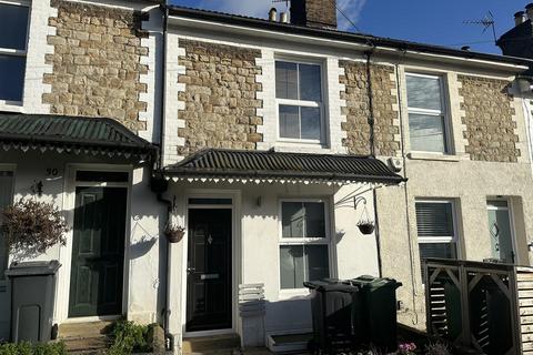 St. Georges Square, Maidstone 2 bed terraced house for sale