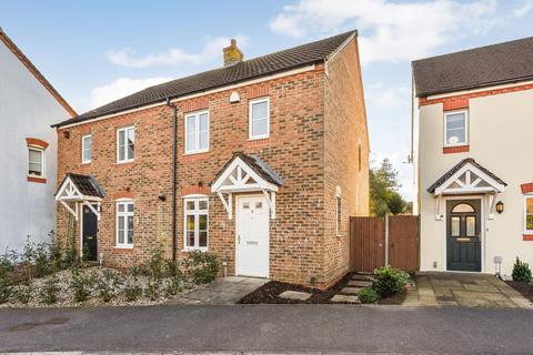 Barentin Way, Petersfield, Hampshire 3 bed semi