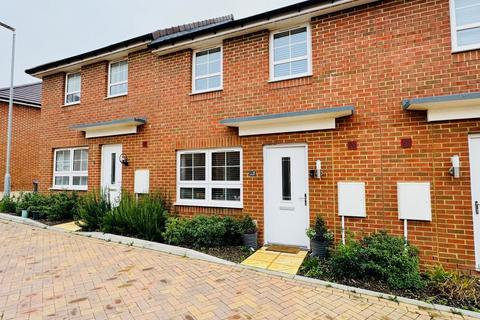 Whinchat Rise, Whitfield CT16 3 bed terraced house for sale