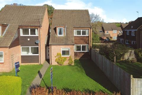 Sandhills Way, Calcot, Reading... 3 bed link detached house for sale