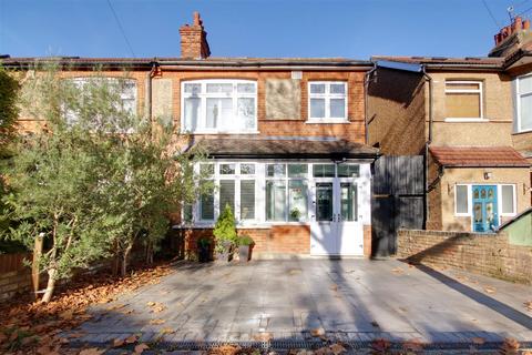 Edenbridge Road, Enfield 5 bed end of terrace house for sale