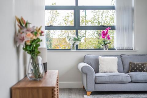 Heron Drive, Slough, Berkshire 1 bed apartment for sale