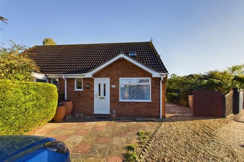 2 bedroom semi-detached bungalow for sale