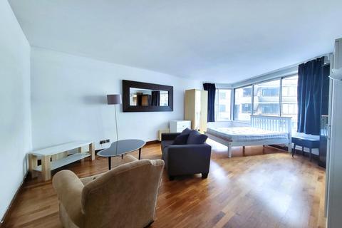 Alder Lodge, Fulham, London, SW6 3 bed flat for sale