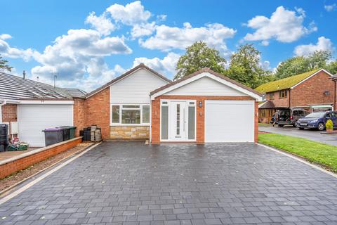 Woodland Close, Wolverhampton WV7 3 bed property for sale