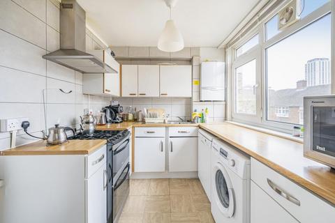 Stockwell Park Road, Stockwell 3 bed penthouse for sale