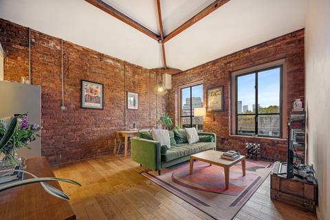 Smithfield Buildings, Manchester... 2 bed flat for sale