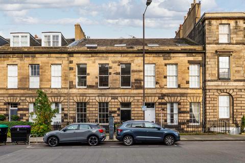 3D Brandon Street, New Town... 2 bed flat for sale