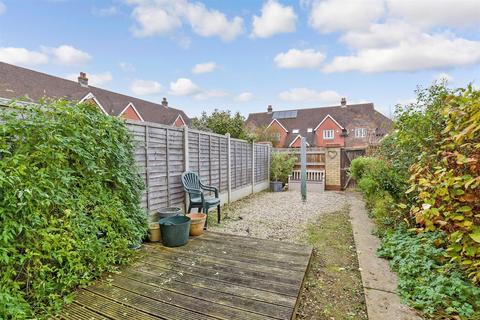 Farington Close, Maidstone, Kent 2 bed terraced house for sale