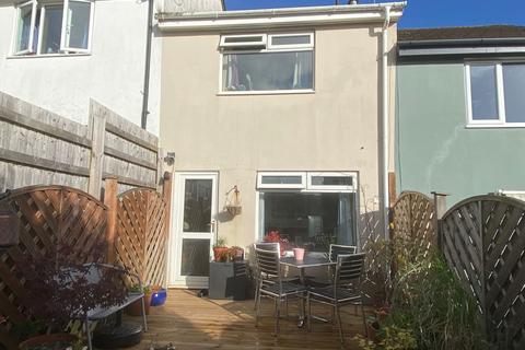 Howard Close, Teignmouth, TQ14 2 bed terraced house for sale