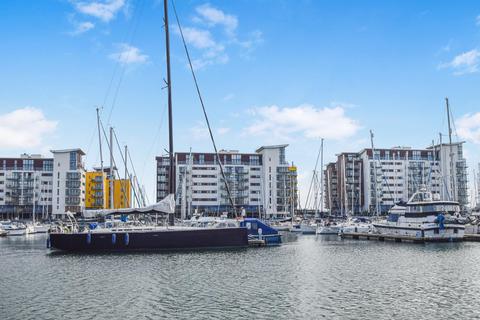 Midway Quay, Eastbourne BN23 3 bed penthouse for sale