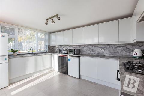Alma Avenue, Hornchurch, RM12 4 bed bungalow for sale
