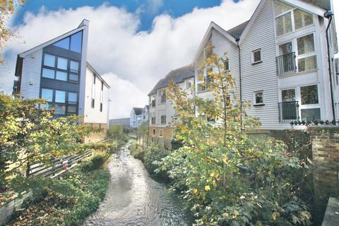 Beaconsfield Road, Dover, Kent 2 bed flat for sale