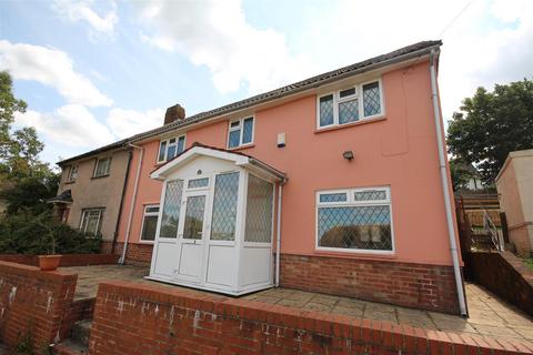 5 bedroom semi-detached house for sale