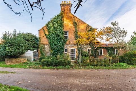 The Hurn, West Runton 2 bed end of terrace house for sale