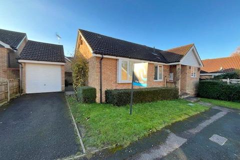 Osborne Close, Camberley GU16 3 bed bungalow for sale