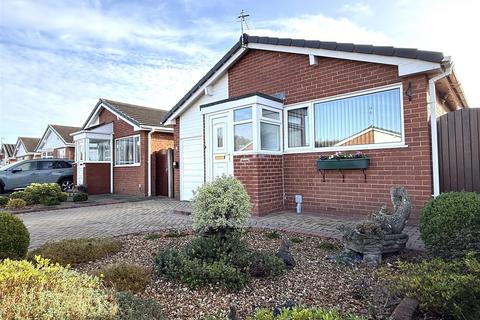 Broadlands Place, Lytham 3 bed detached bungalow for sale