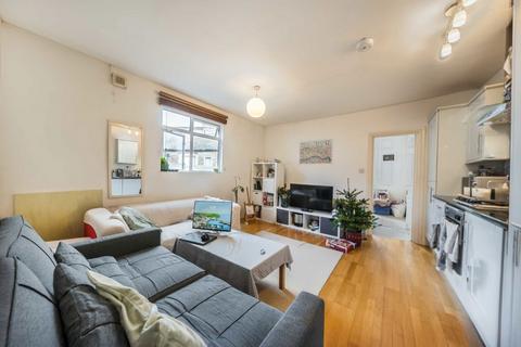 Richmond Road, East Twickenham TW1 1 bed flat for sale