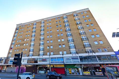 High Street, Hounslow 1 bed apartment for sale