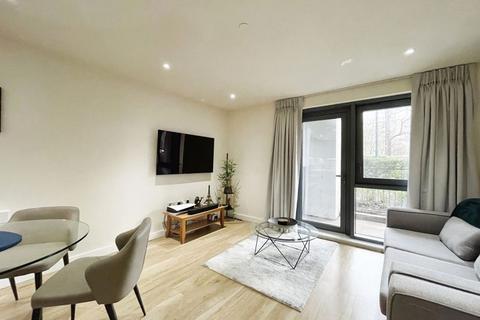 3 Beaufort Square, London 1 bed apartment for sale