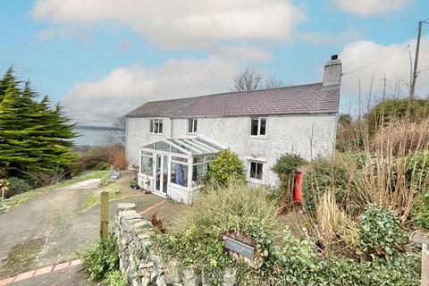 Tyddyn Drain Isaf, Llanfairfechan 4 bed farm house for sale