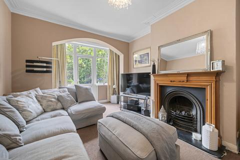 Guilford Avenue, Surbiton KT5 4 bed semi
